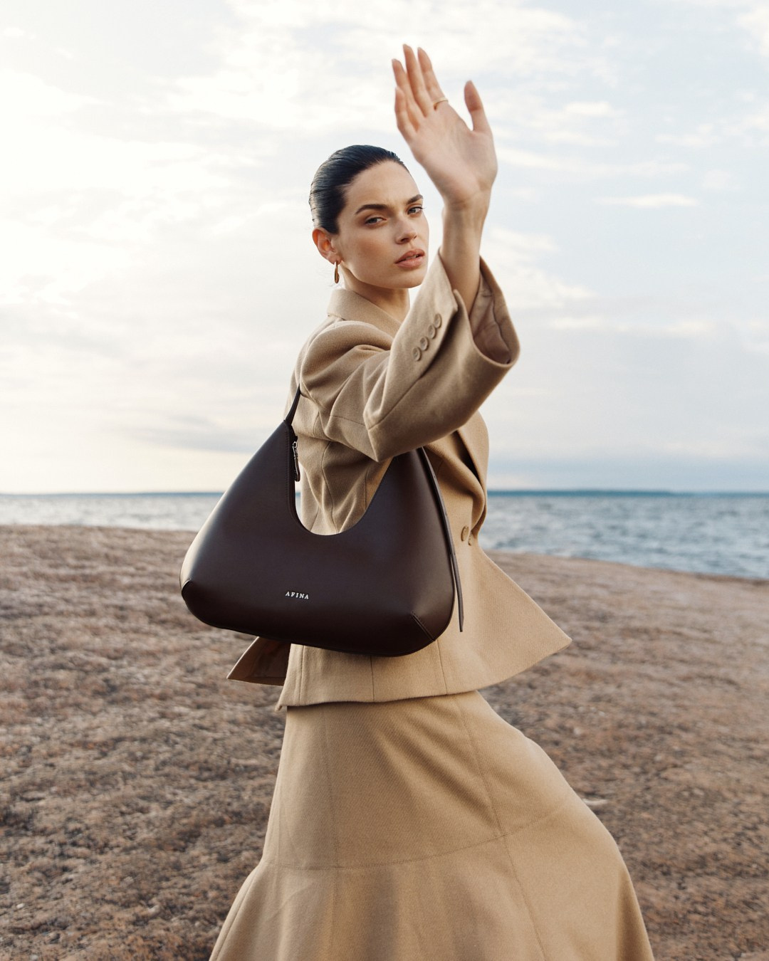 mango, zara, massimo duti, Afina, ВБ, OZON, фотограф ювелирных украшений, предметная съемка, фотограф спб, каталог, лукбук, луукбук, тихая роскошь, Артем Васильев, фотограф Артем Васильев, каталог ювелирных изделий на модели, фотограф для lamoda, проффесиональный фотограф спб, Санкт-Петербург, сумка женская, фотограф для каталога, контент-фотограф, имидж, кампейн 