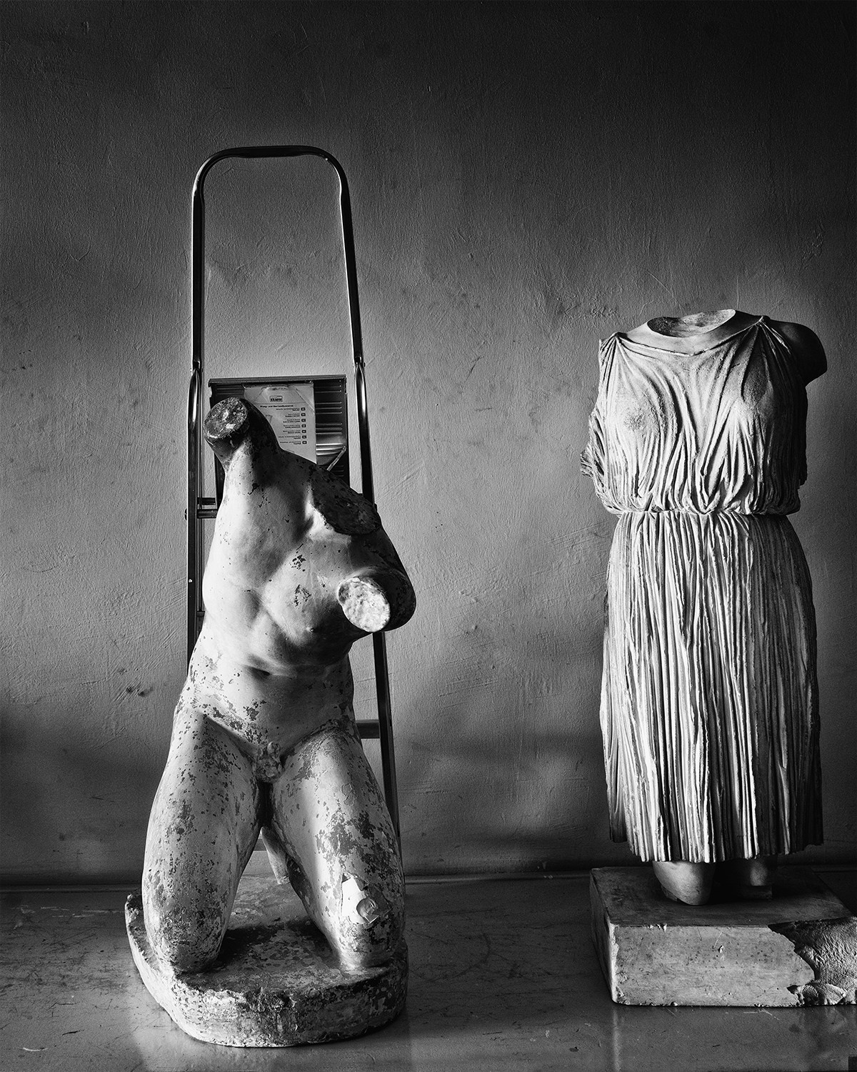 The life of sculptures. Vasiliy Riabovol — Fine Art Photographer | Time, Space, and Silence