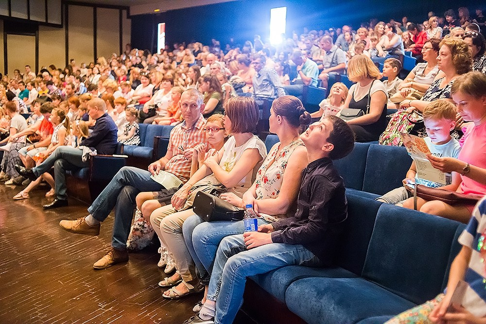 Благотворительный показ ТЮЗ. Детский и семейный фотограф, фотограф мероприятий Нижний Новгород
