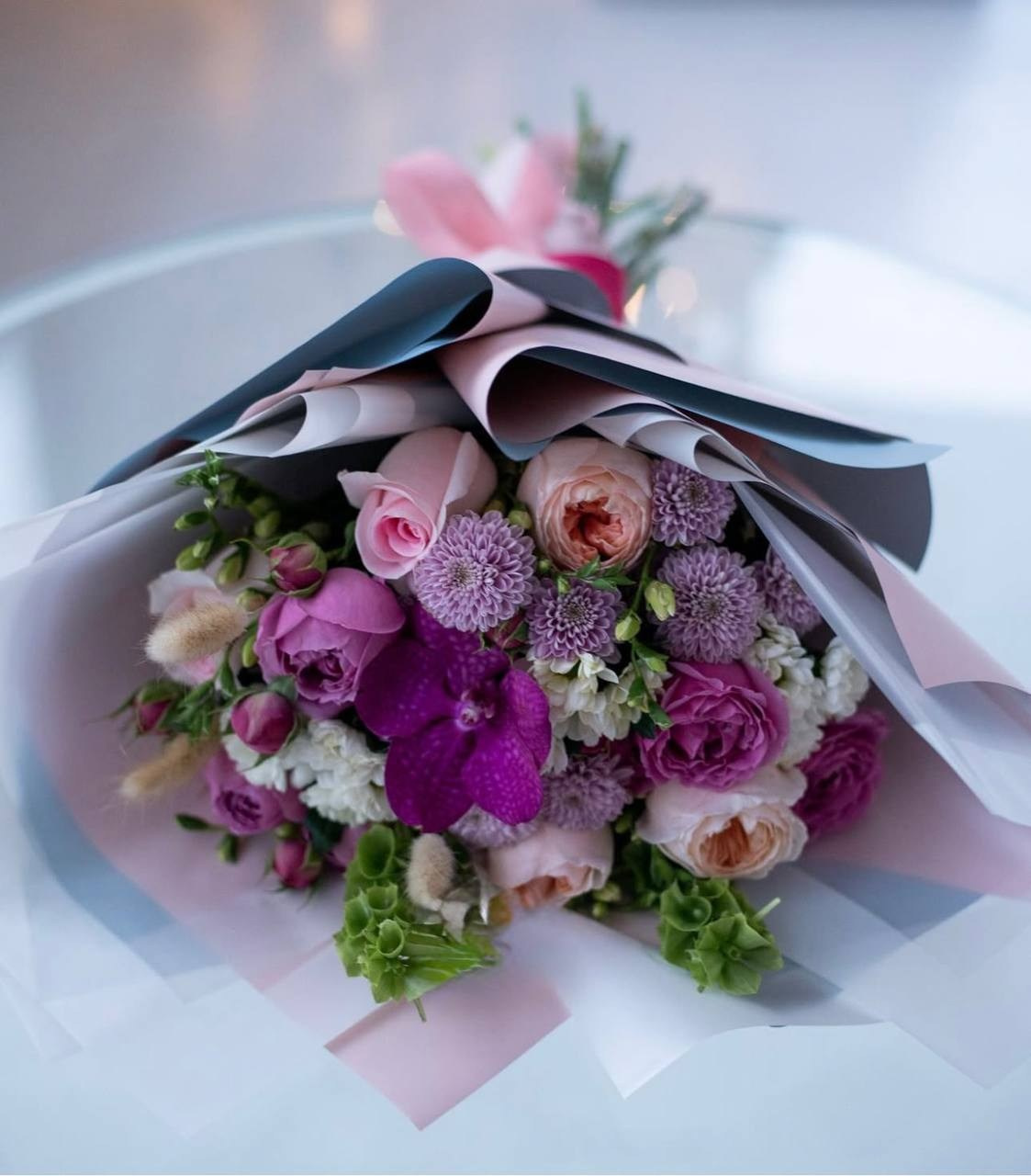 Купить цветы с доставкой по Москве