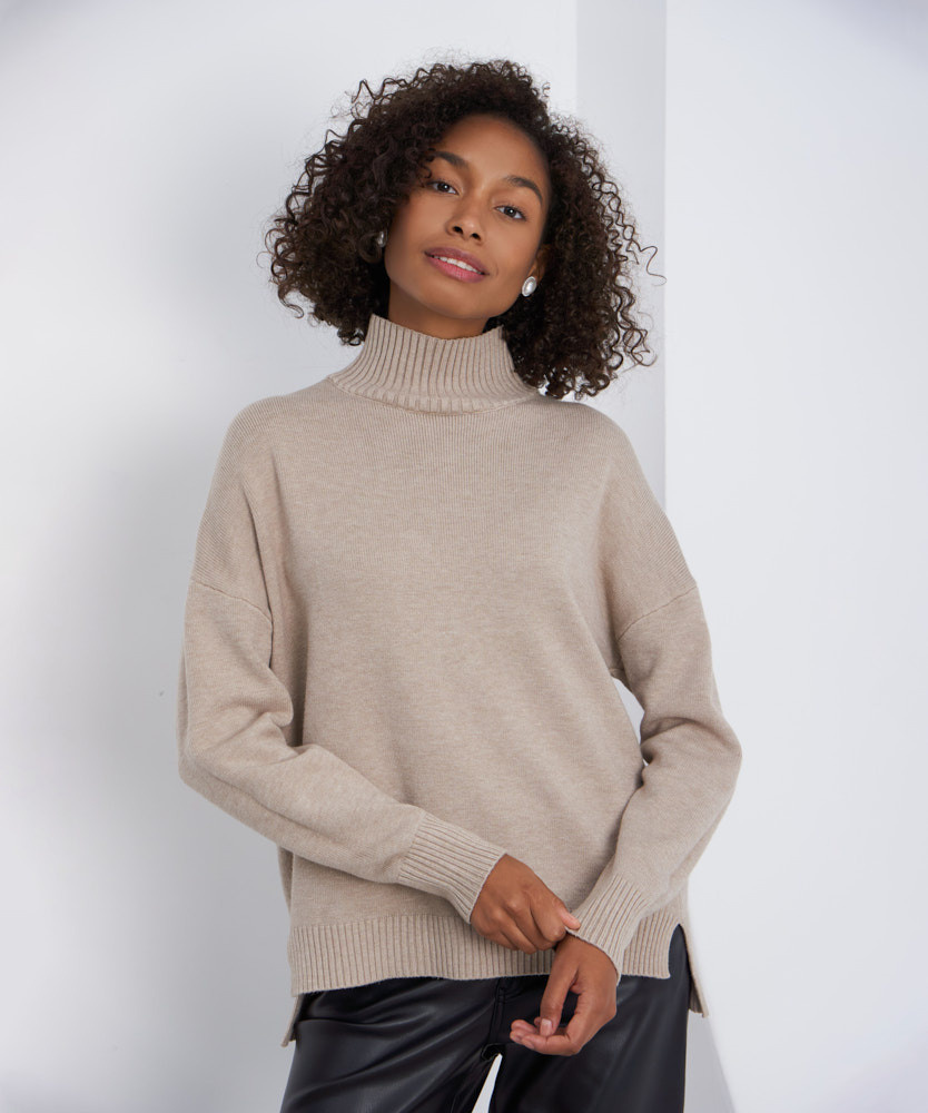 Каталог Evdokia official. Фотограф для брендов одежды в Москве Diana Polupanenko