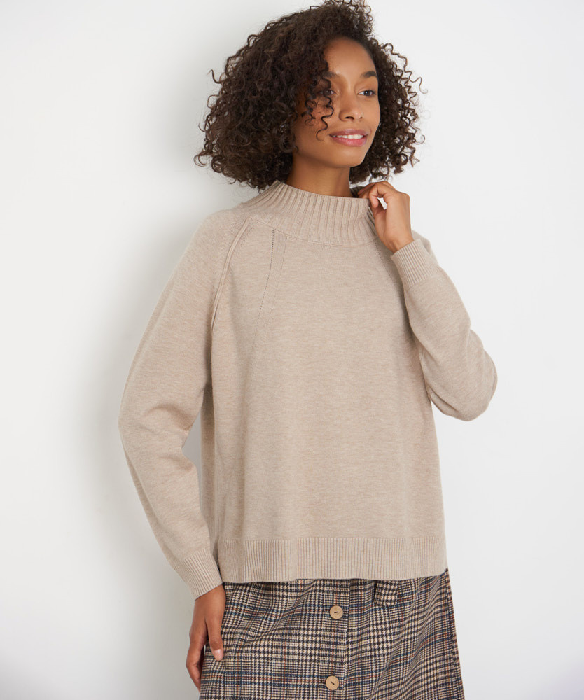 Каталог Evdokia official. Фотограф для брендов одежды в Москве Diana Polupanenko