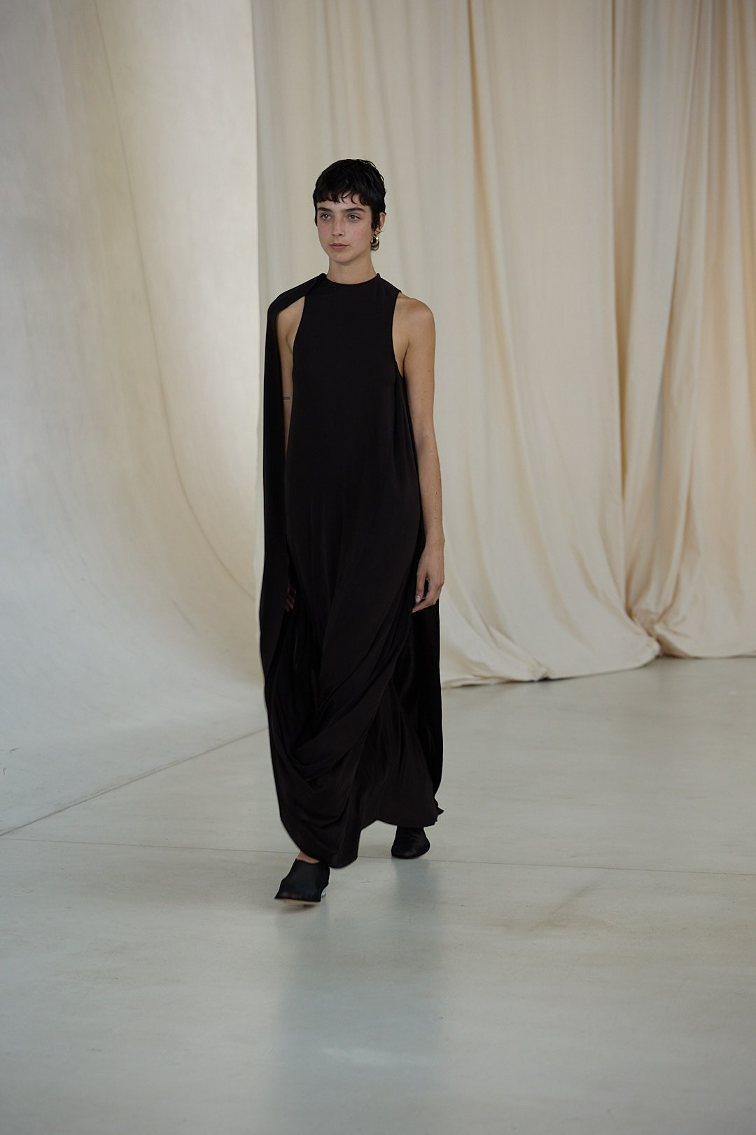 Bianca Spender Runway, Sydney Fashion Week 2025. Maria Poleshchuk, commercial photographer in Sydney