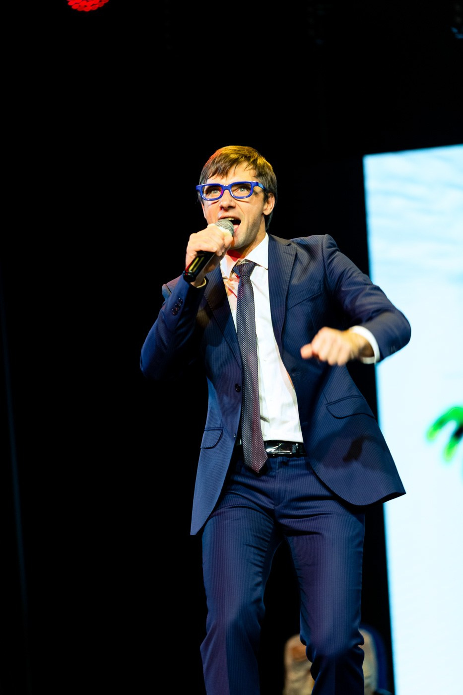 Концерт в Доме культуры. Андрей Кровлин — фотограф в Славянке