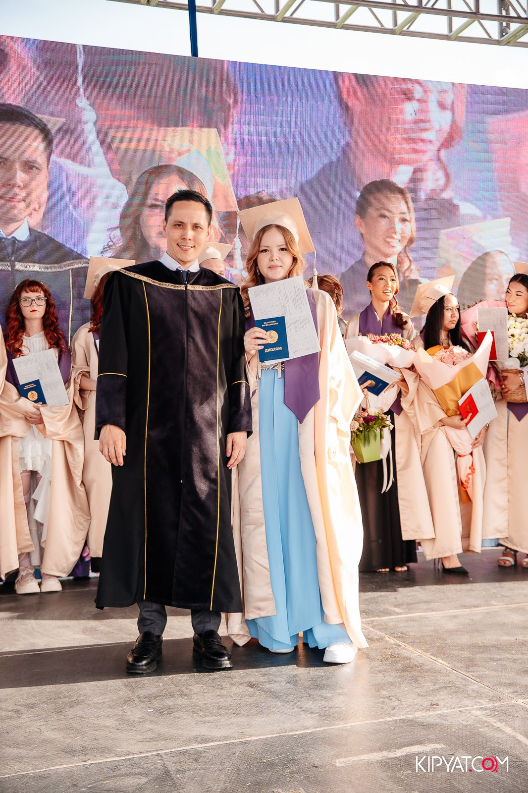 ВРУЧЕНИЕ ДИПЛОМОВ — НАРХОЗ КОЛЛЕДЖ. Part 3. КИПЯТКОМ АЛМАТЫ!