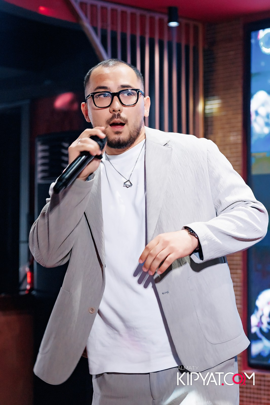 ЗАЯ, НА БИС. КИПЯТКОМ АЛМАТЫ!