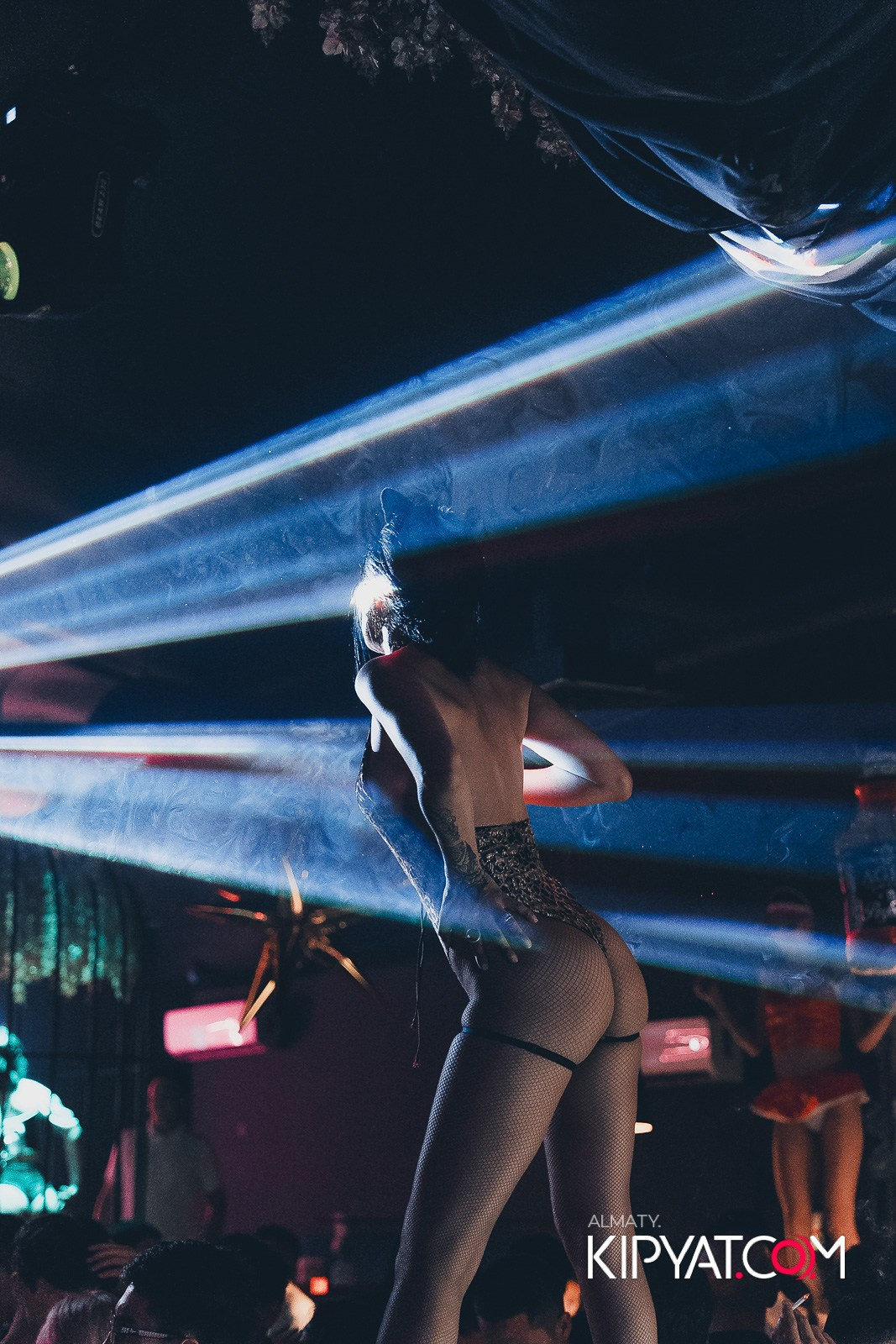 UYAT EMES BAR. КИПЯТКОМ АЛМАТЫ!