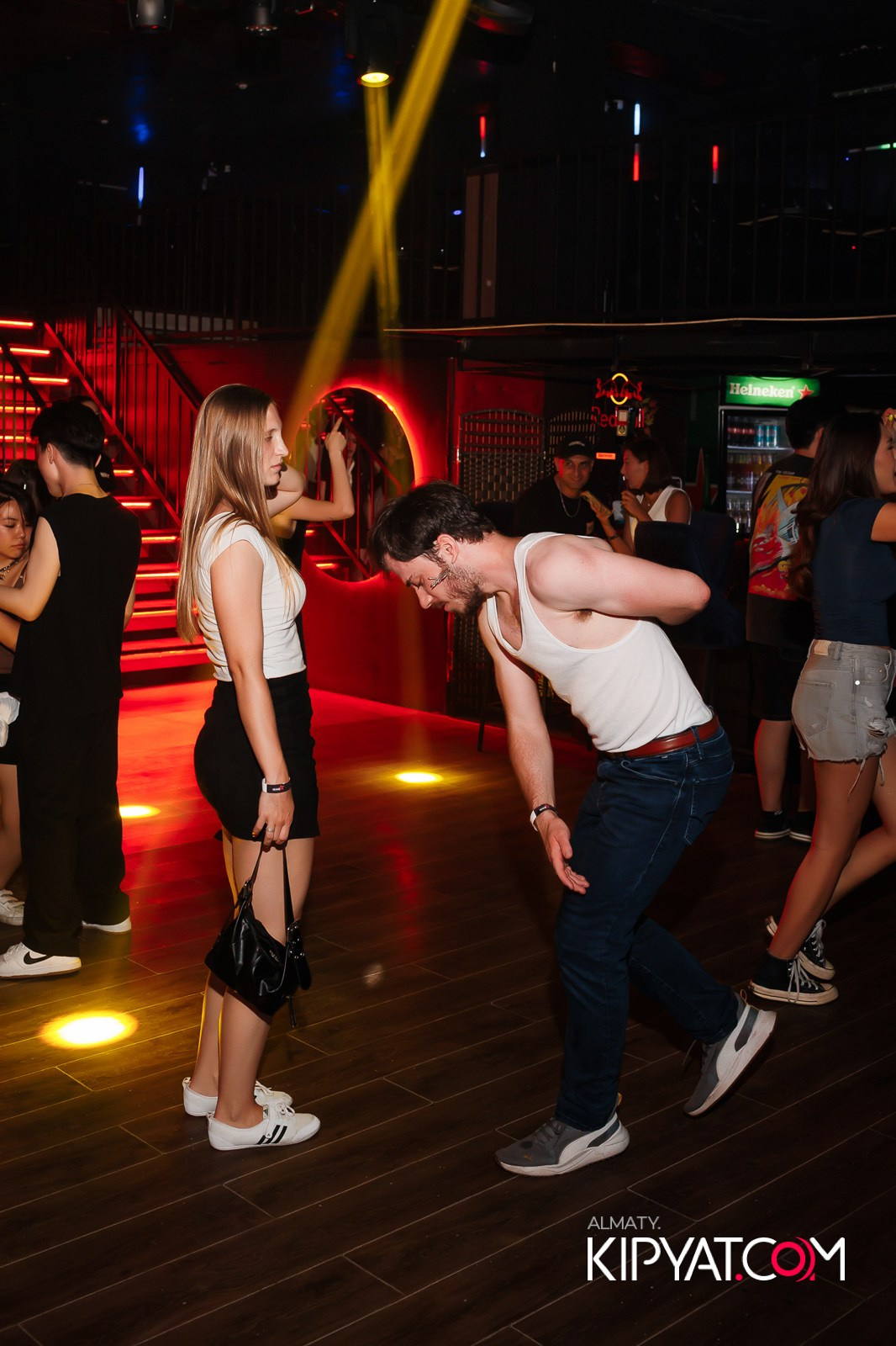 НОЧНОЙ КЛУБ ICON. КИПЯТКОМ АЛМАТЫ!