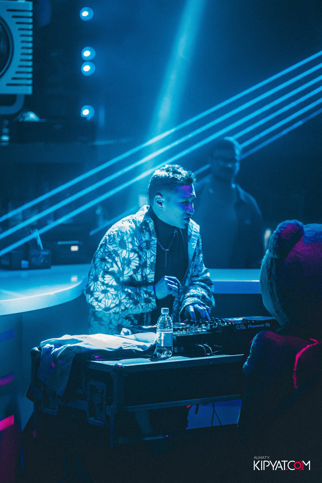 SANTA RAVE В НОЧНОМ КЛУБЕ SANTA BARBARA. КИПЯТКОМ АЛМАТЫ!