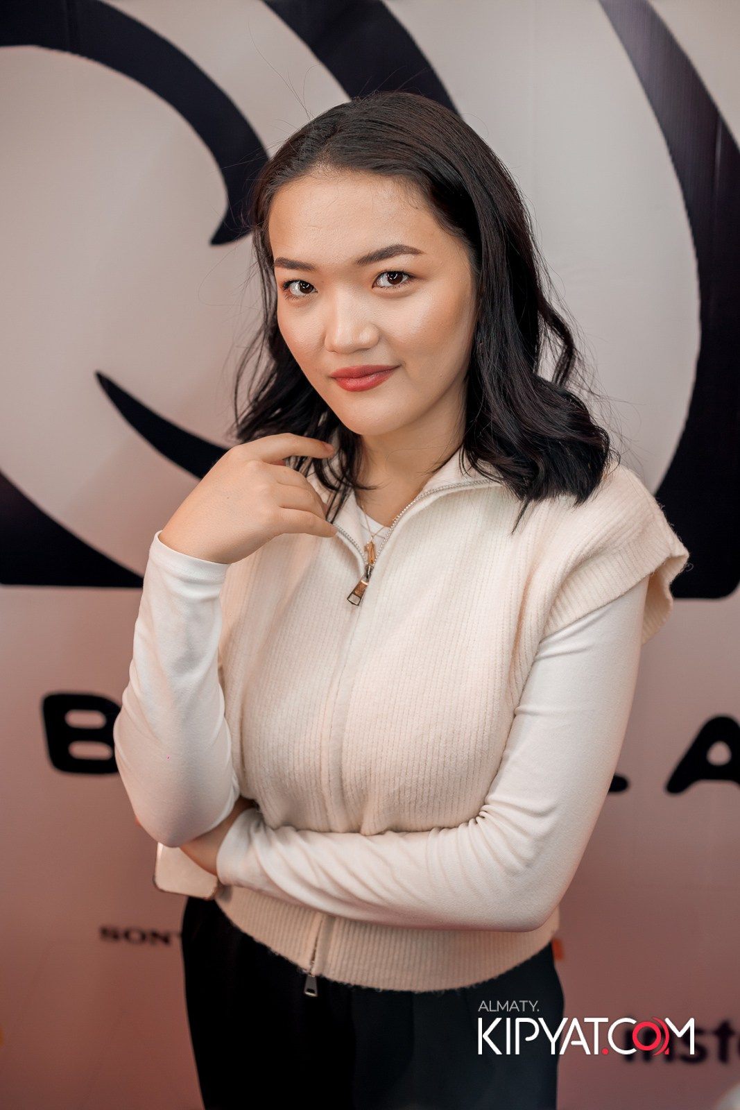 ПРЕЗЕНТАЦИЯ 8 ГРУППЫ КИНОПРОЕКТА «STARBALALAR». КИПЯТКОМ АЛМАТЫ!