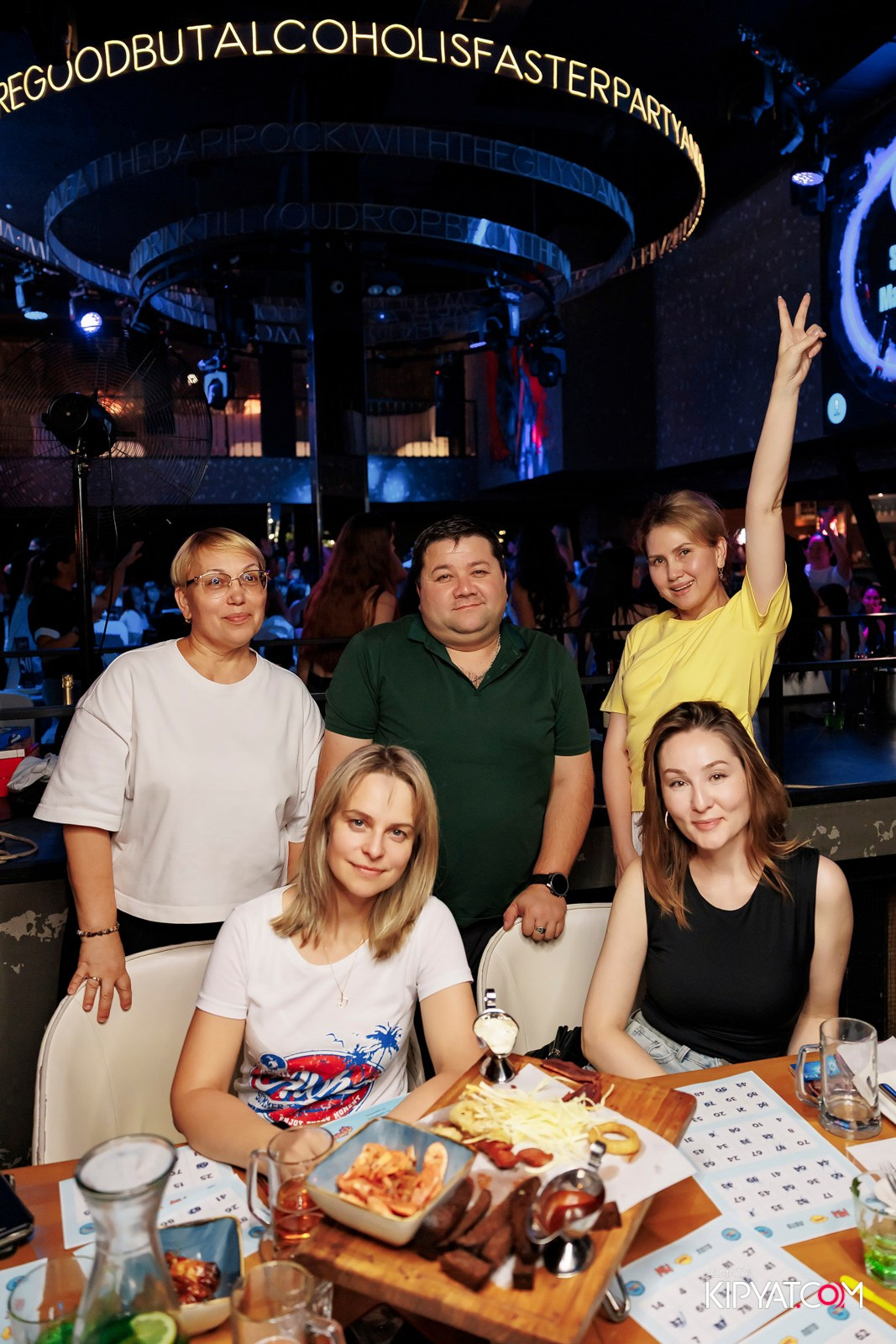 МУЗЫКАЛЬНОЕ ЛОТО В HIT RETRO. КИПЯТКОМ АЛМАТЫ!