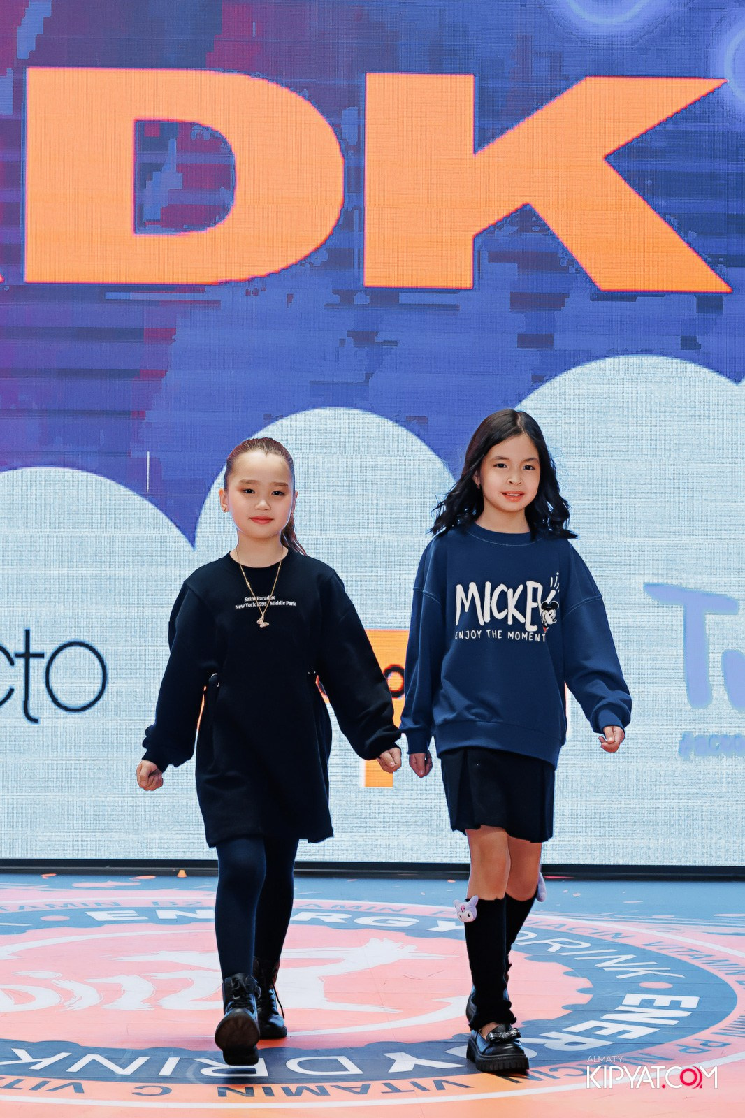 ДЕТСКИЙ МОДНЫЙ ПОКАЗ ОТ МОДЕЛЬНОГО АГЕНТСТВА «KIDSFACE». КИПЯТКОМ АЛМАТЫ!