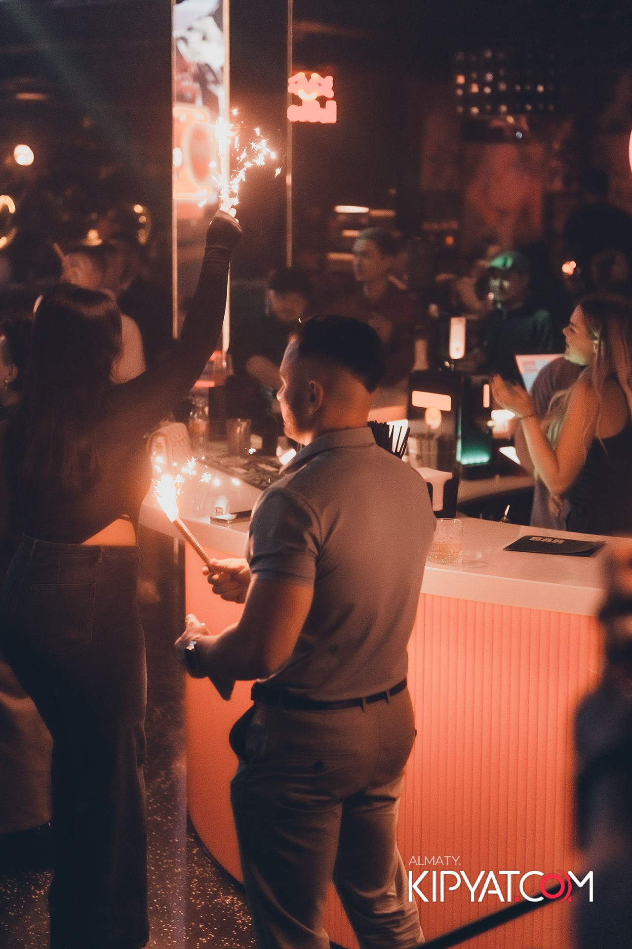 ВЫСТУПЛЕНИЕ ГРУППЫ ВИРУС SANTA BARBARA. КИПЯТКОМ АЛМАТЫ!