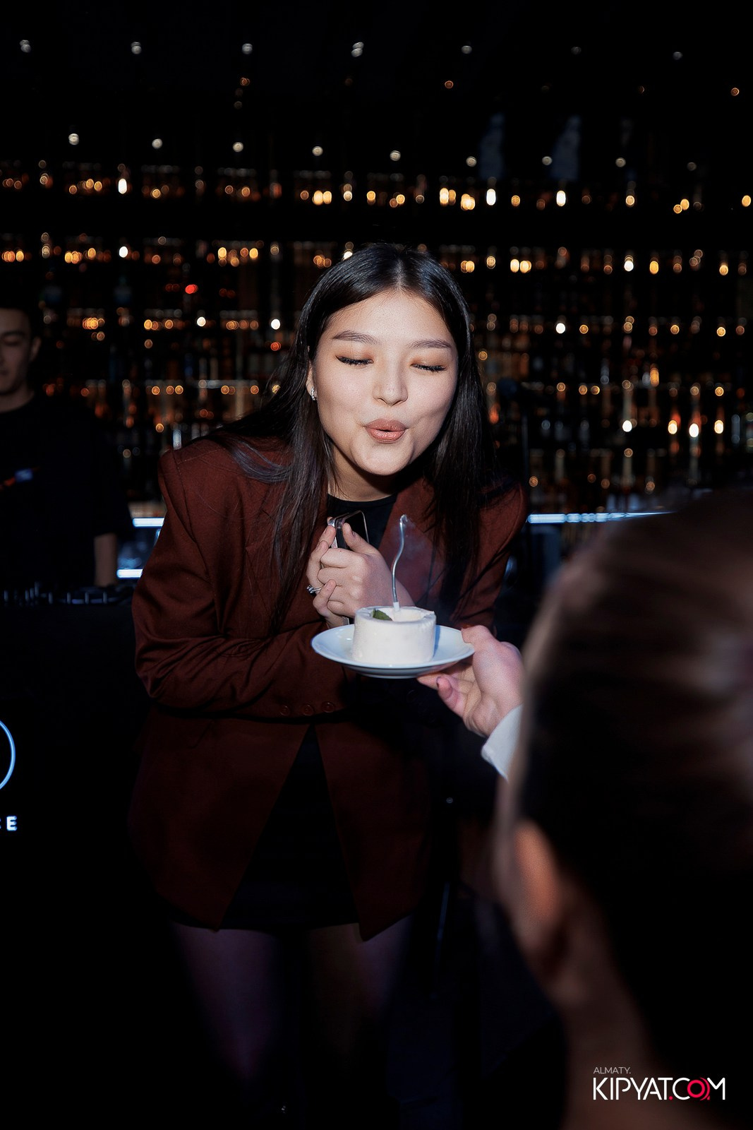 MOOD BAR & KARAOKE. КИПЯТКОМ АЛМАТЫ!