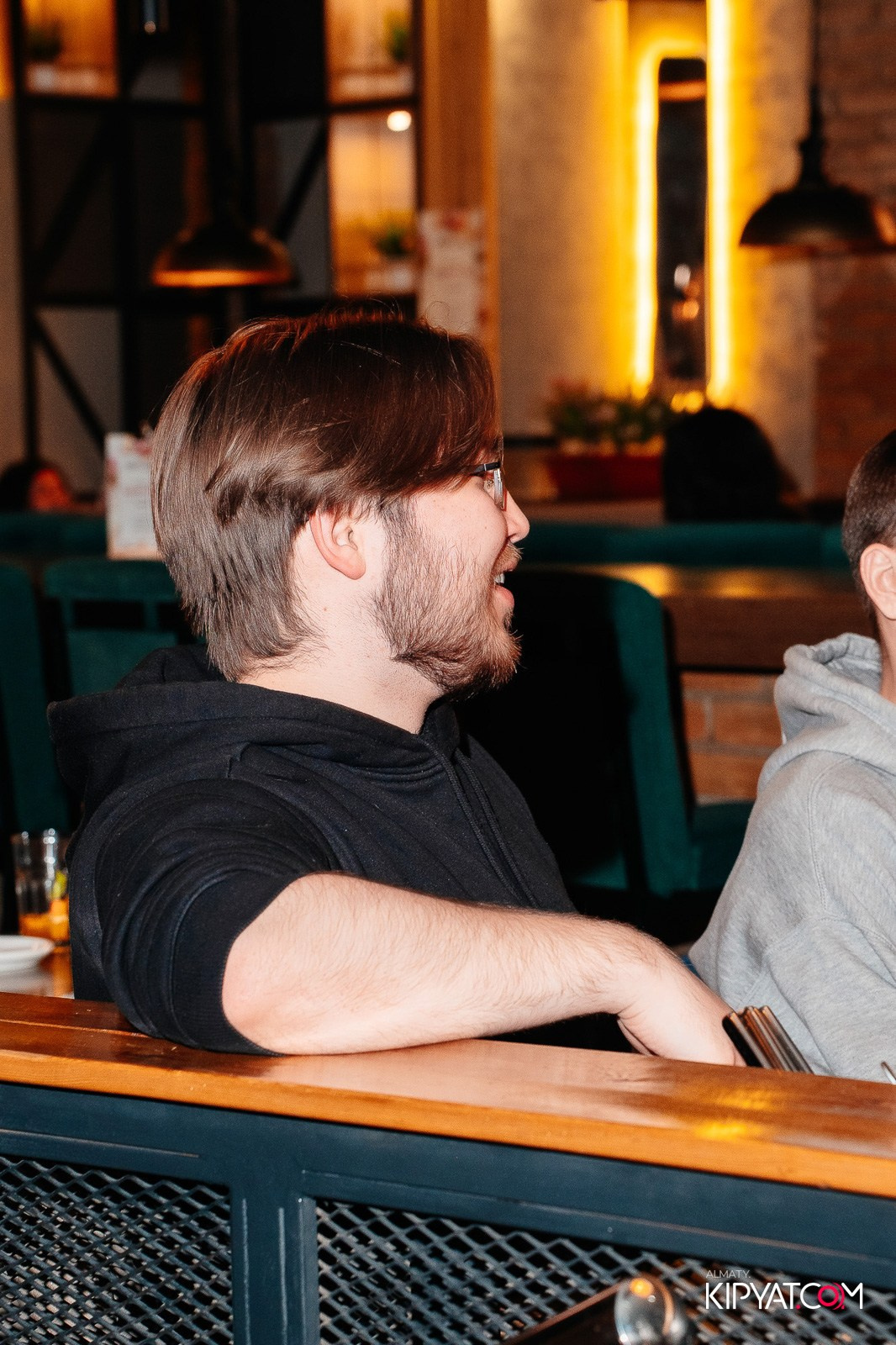 ПИНТА НА АУЕЗОВА. КИПЯТКОМ АЛМАТЫ!