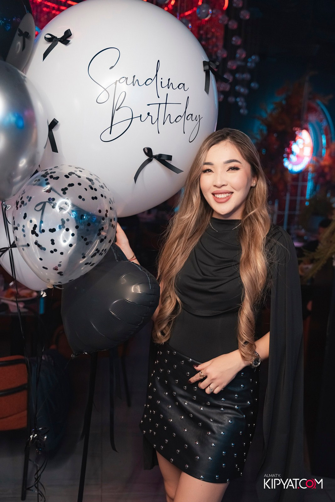 FRIENDS BAR & TERRACE. КИПЯТКОМ АЛМАТЫ!