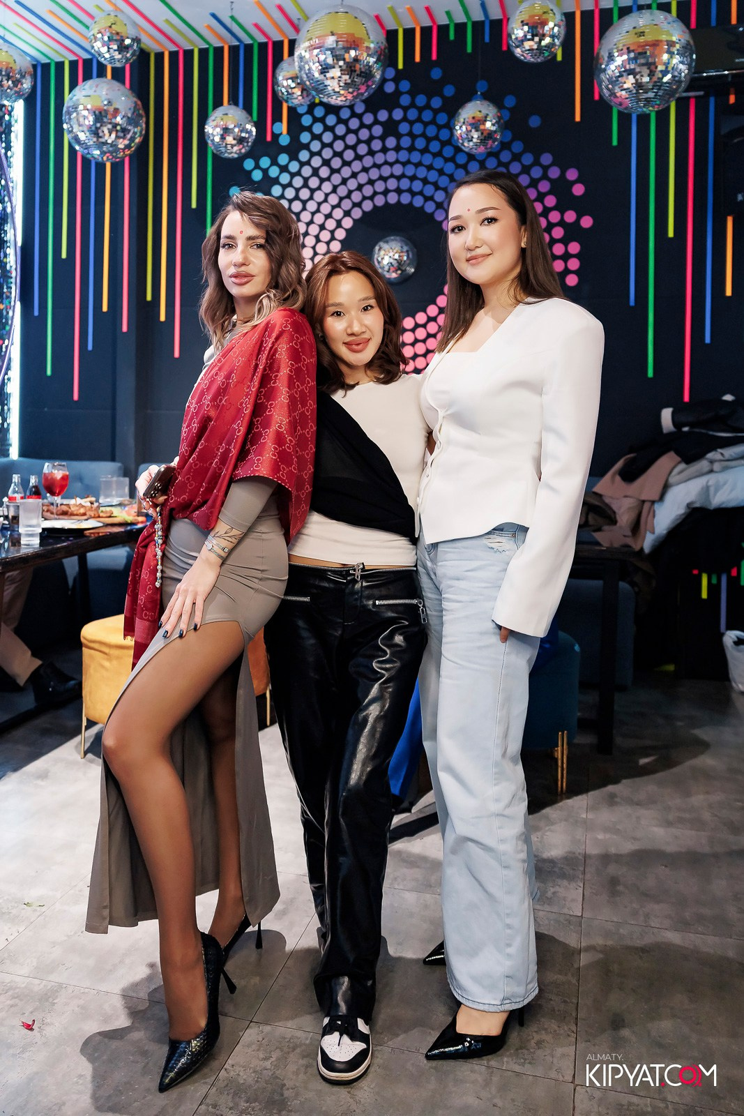 ЗАЯ, НА БИС. КИПЯТКОМ АЛМАТЫ!