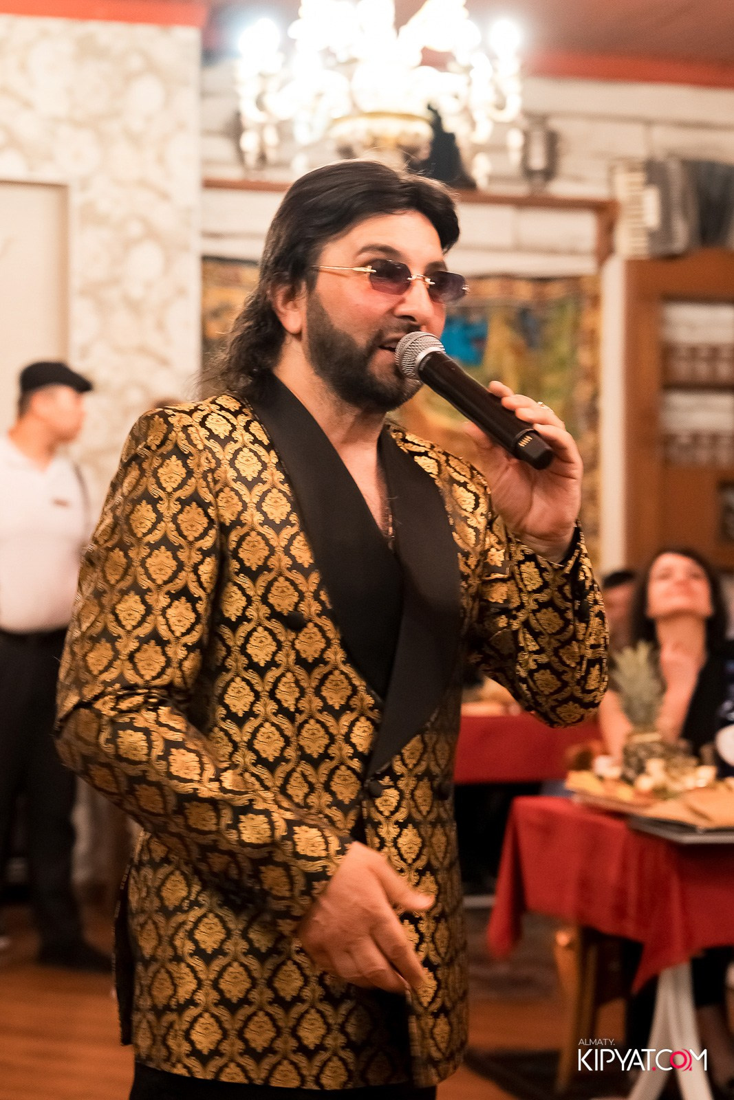 РЕСТОРАН МАРЬИНА РОЩА. КИПЯТКОМ АЛМАТЫ!