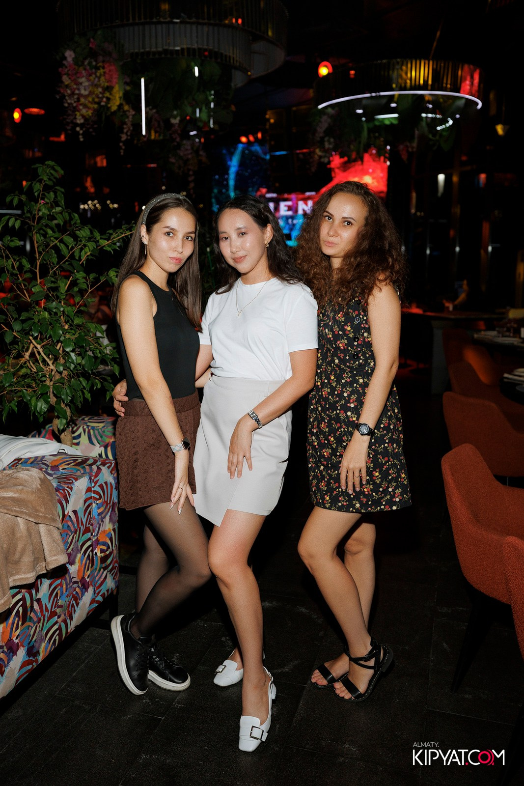 FRIENDS BAR & TERRACE. КИПЯТКОМ АЛМАТЫ! Фотосъемка мероприятий в Алматы