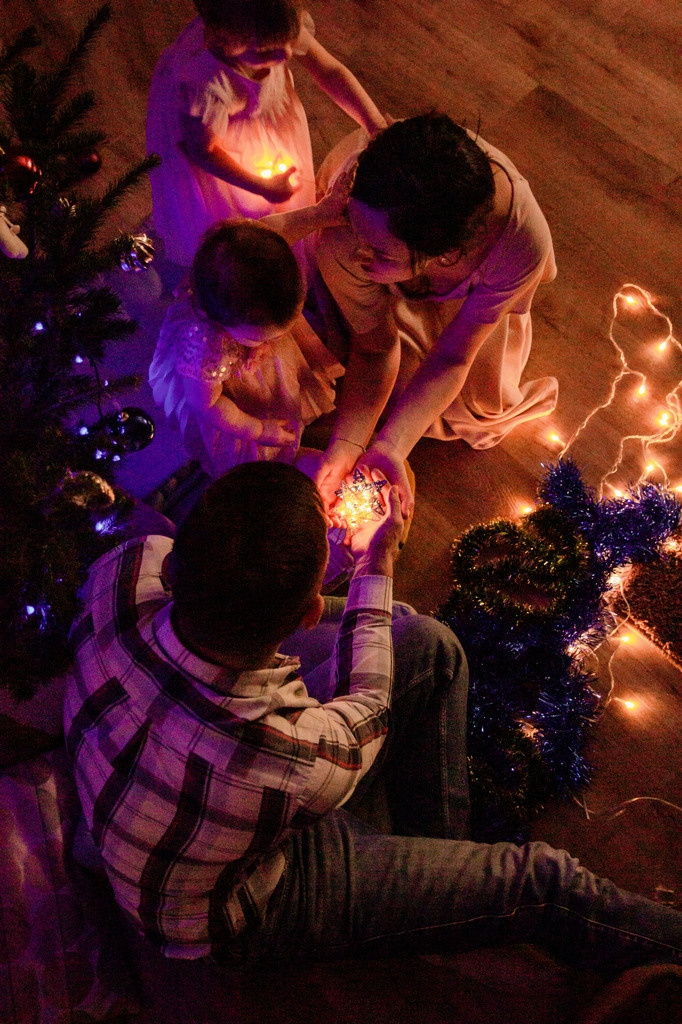 Новогодняя история «В ожидании волшебства». Семейный и детский фотограф в г. Новосибирске Макеева Анастасия
