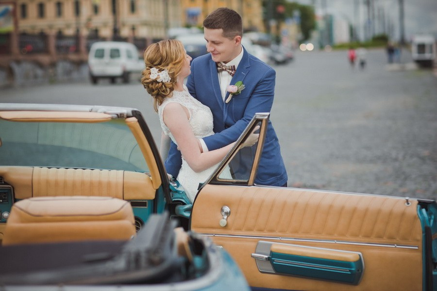Свадебная прогулка по Санкт-Петербургу. Фотограф крещение венчание в Петербурге! Помогает подобрать храм и посоветовал душевного батюшку в СПб