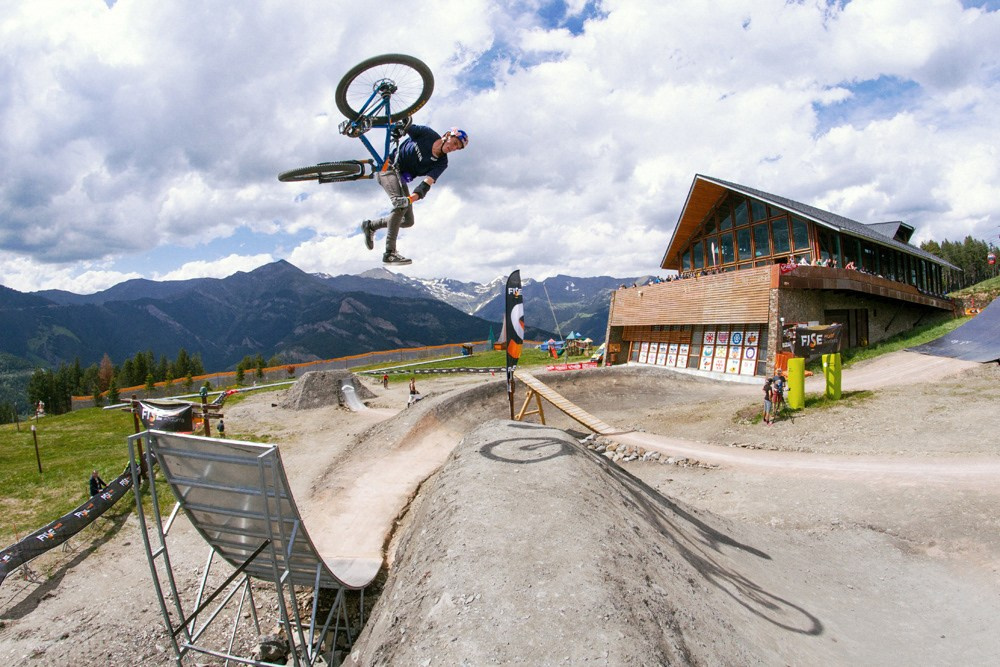 Sport / Events. Bivol images