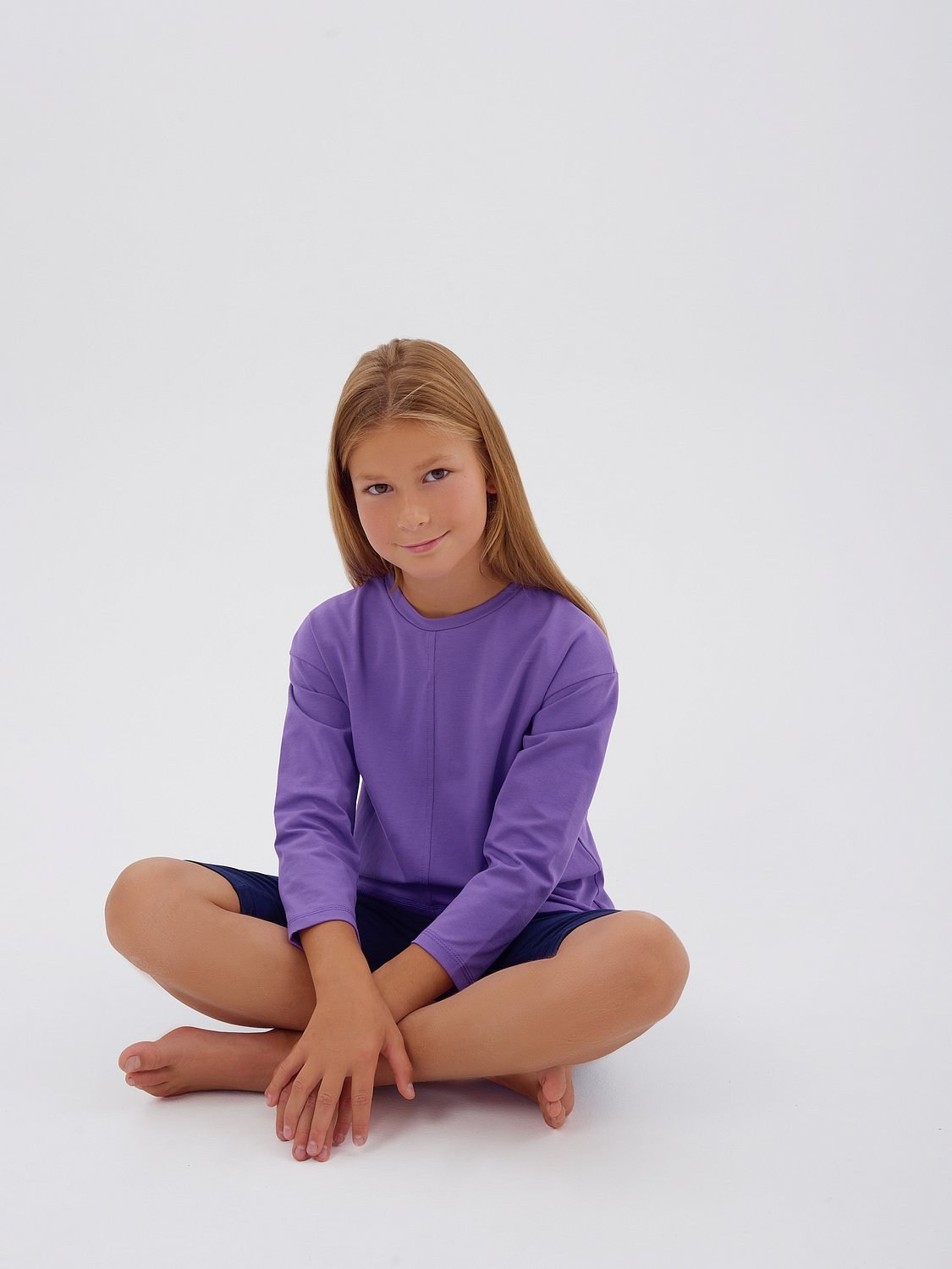 Детская одежда: лонгсливы и футболки. Портретный фотограф в Санкт-Петербурге