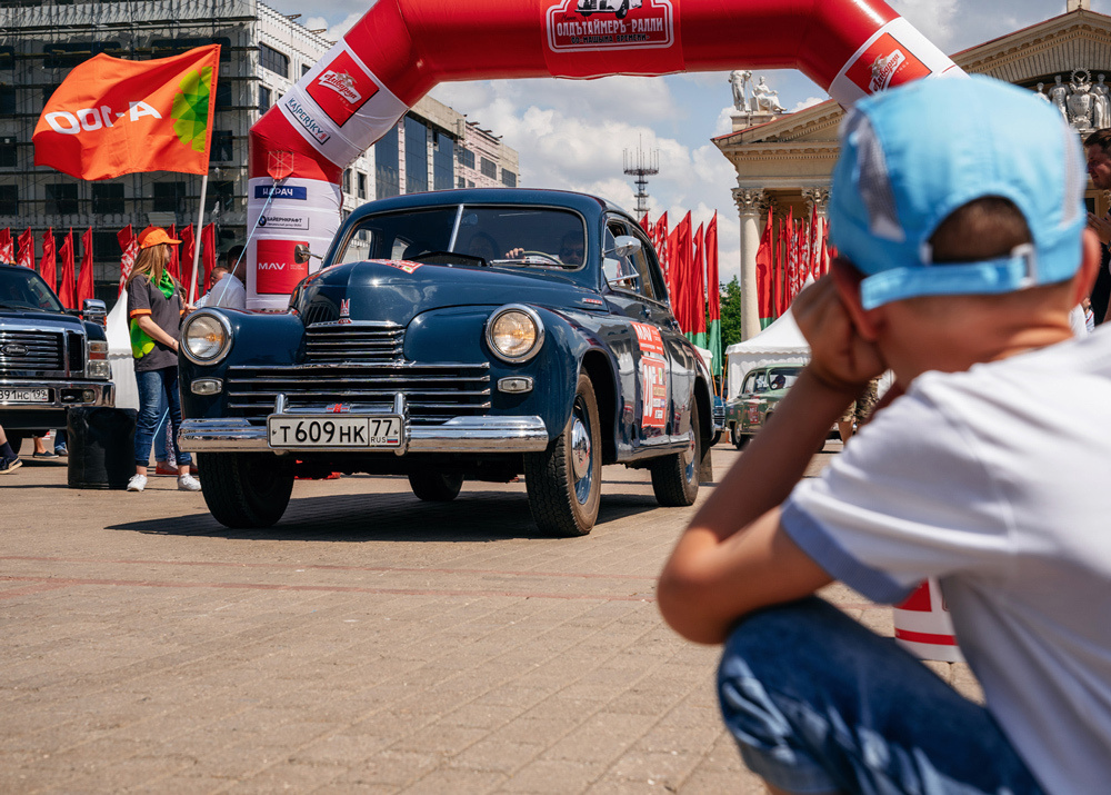 Oldtimer Rally in Minsk, 2019. Andrei Bortnikau photographer in Tbilisi, Georgia