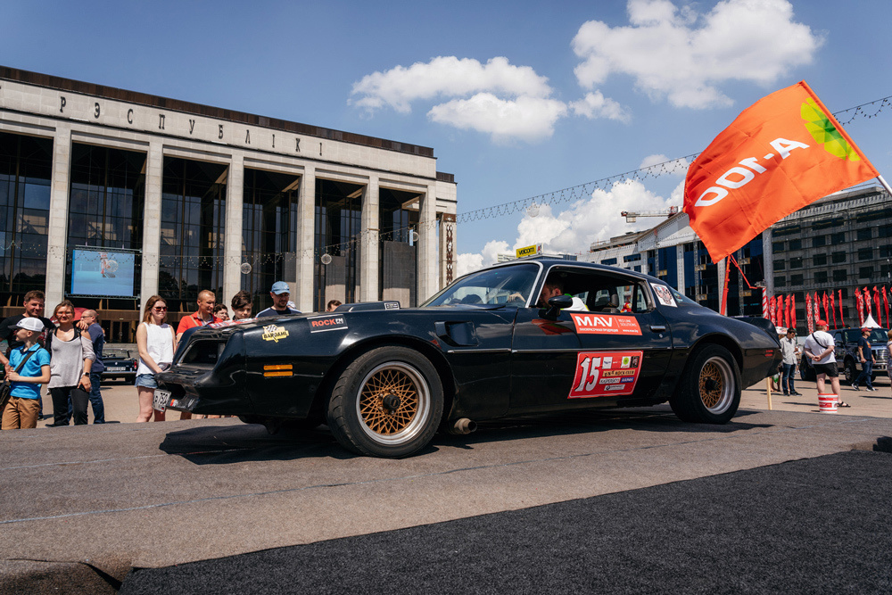 Oldtimer Rally in Minsk, 2019. Andrei Bortnikau photographer in Tbilisi, Georgia