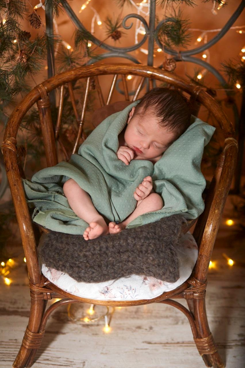 Адриан. DEWA | фотостудия для маркетплейсов