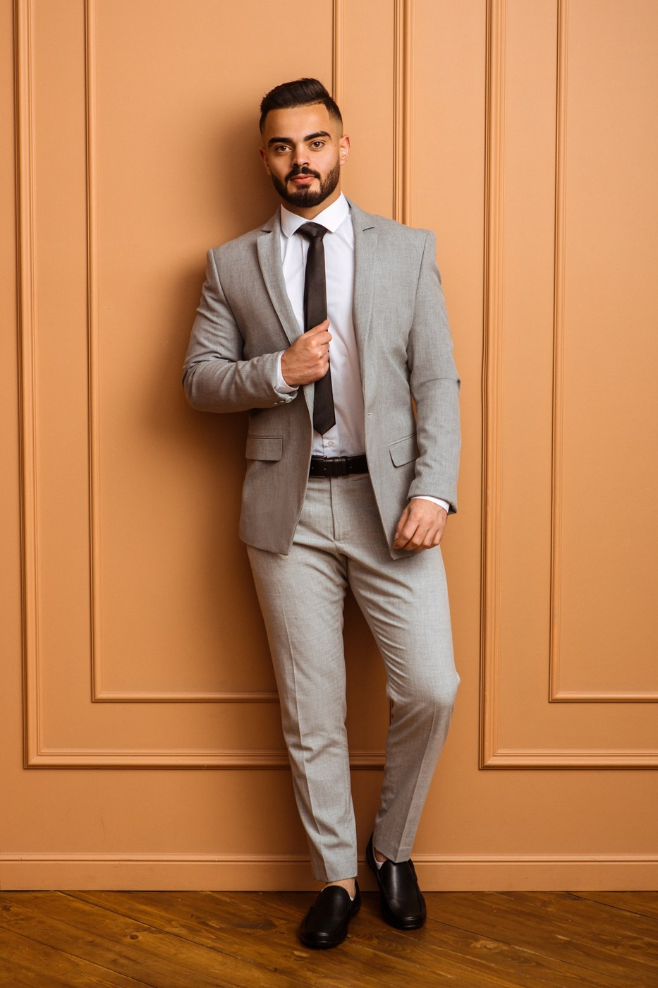 Студийный мужской портрет для выпускников медицинского университета. Фотографы в городе Волгограде — Людмила Агеева и Алексей Околелов