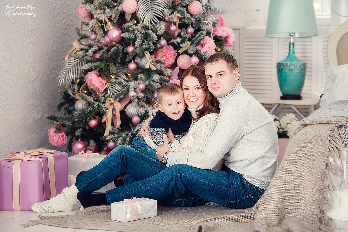 Приглашаю на фотосессии в студии Москвы. Будуарный и женский портретный фотограф Москва