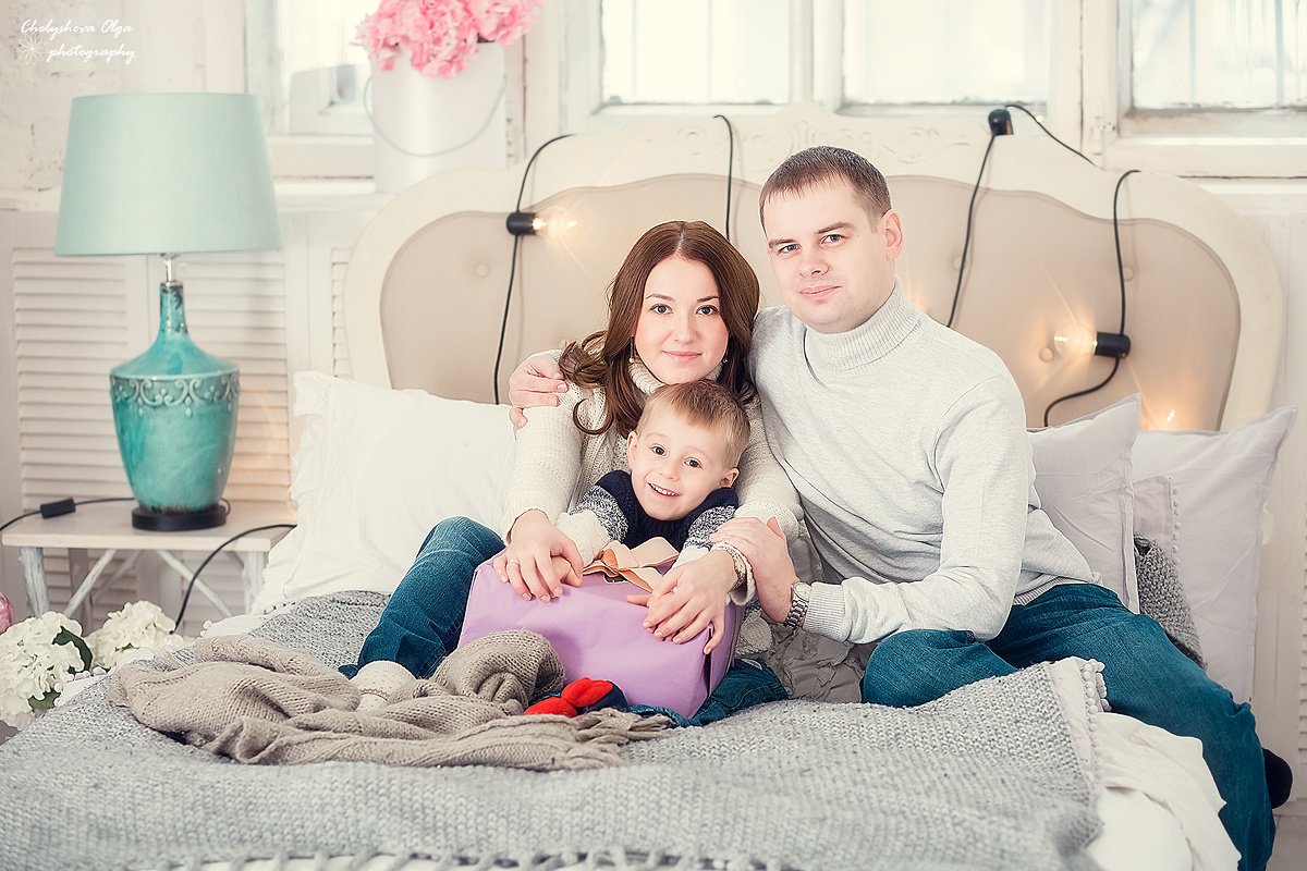 Приглашаю на фотосессии в студии Москвы. Будуарный и женский портретный фотограф Москва