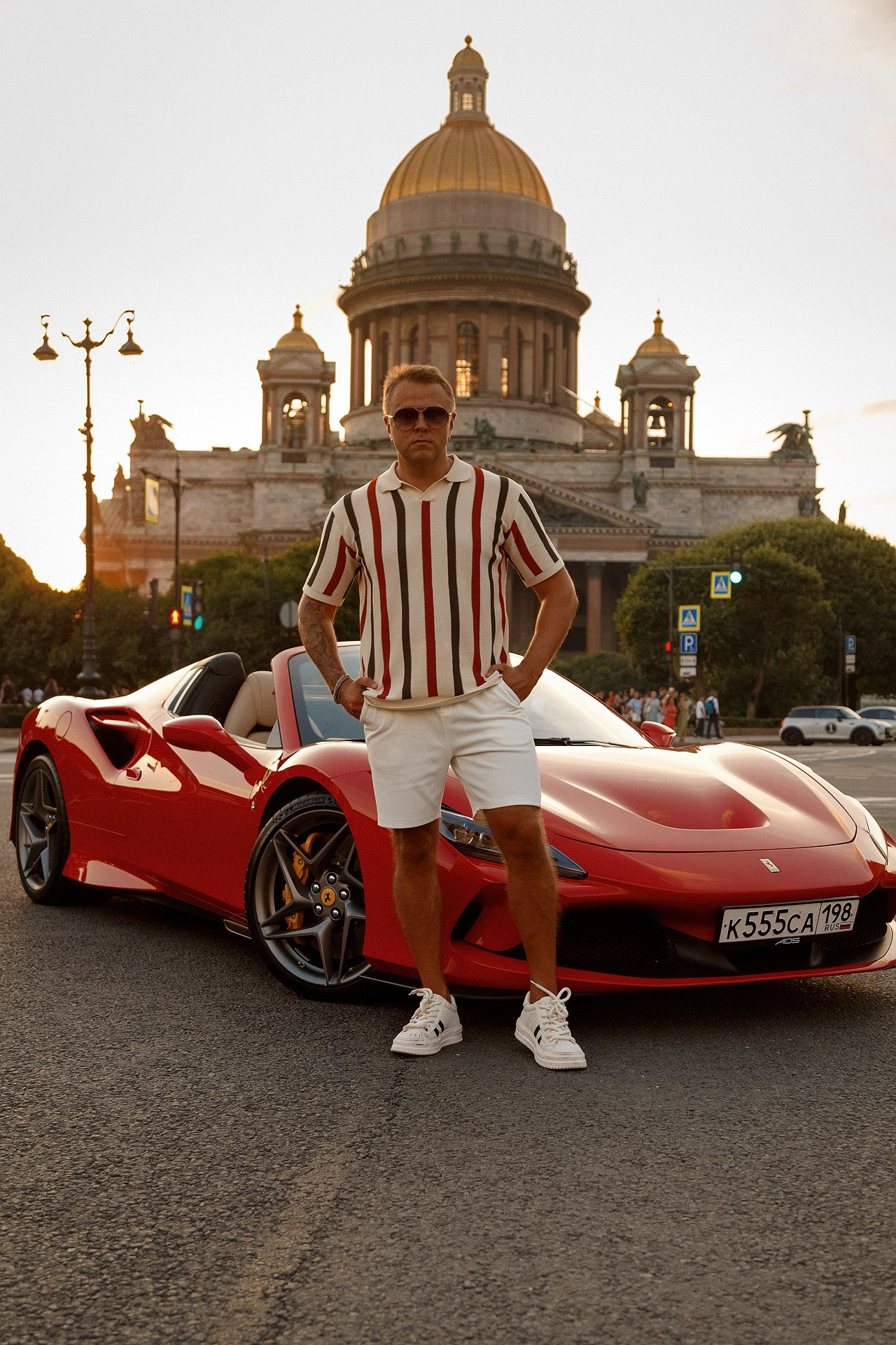 Фотосессия с феррари. Светский фотограф Санкт-Петербург и ЛО