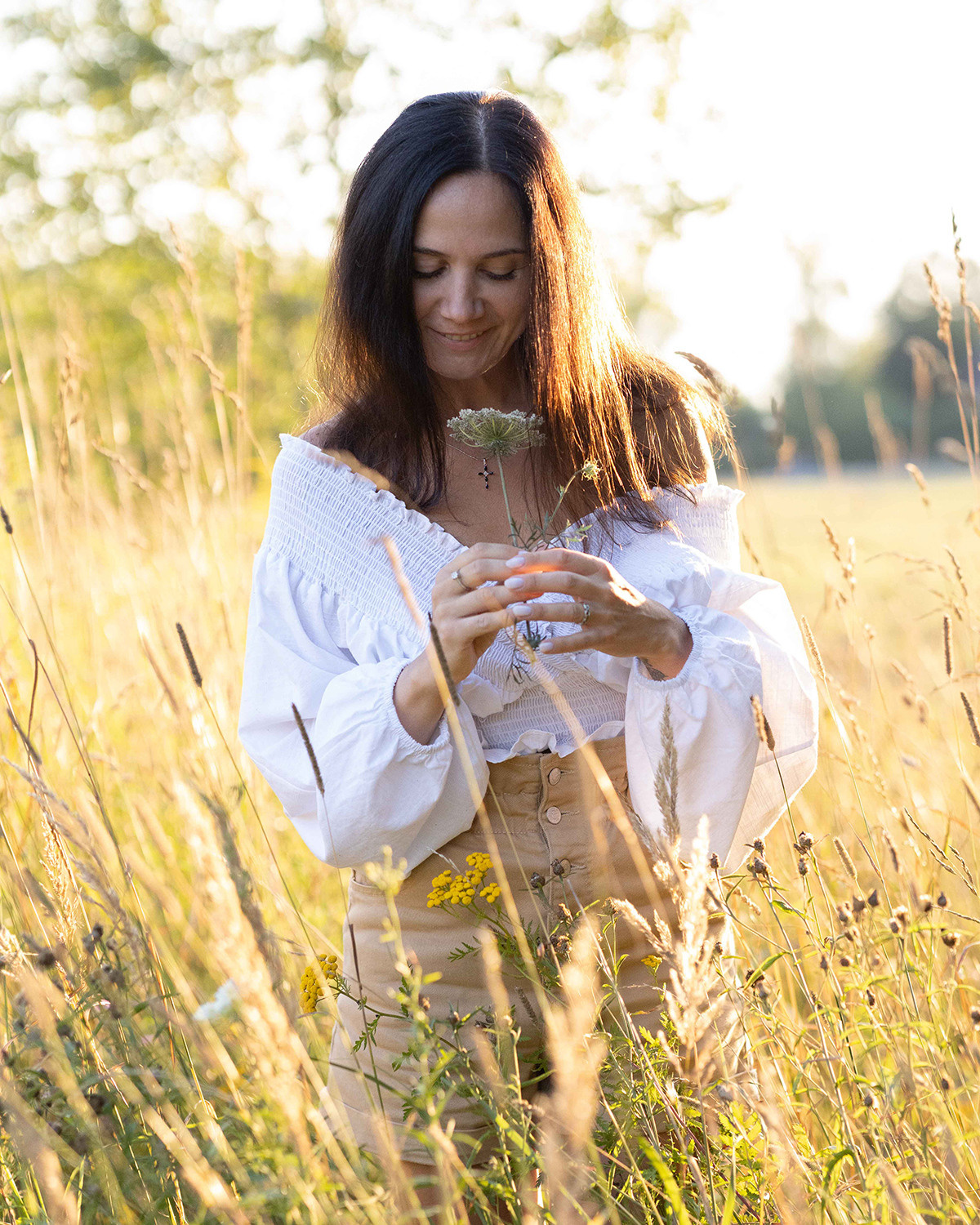 Фото с полевыми цветами. Портретный фотограф Екатерина Лысенко, Москва