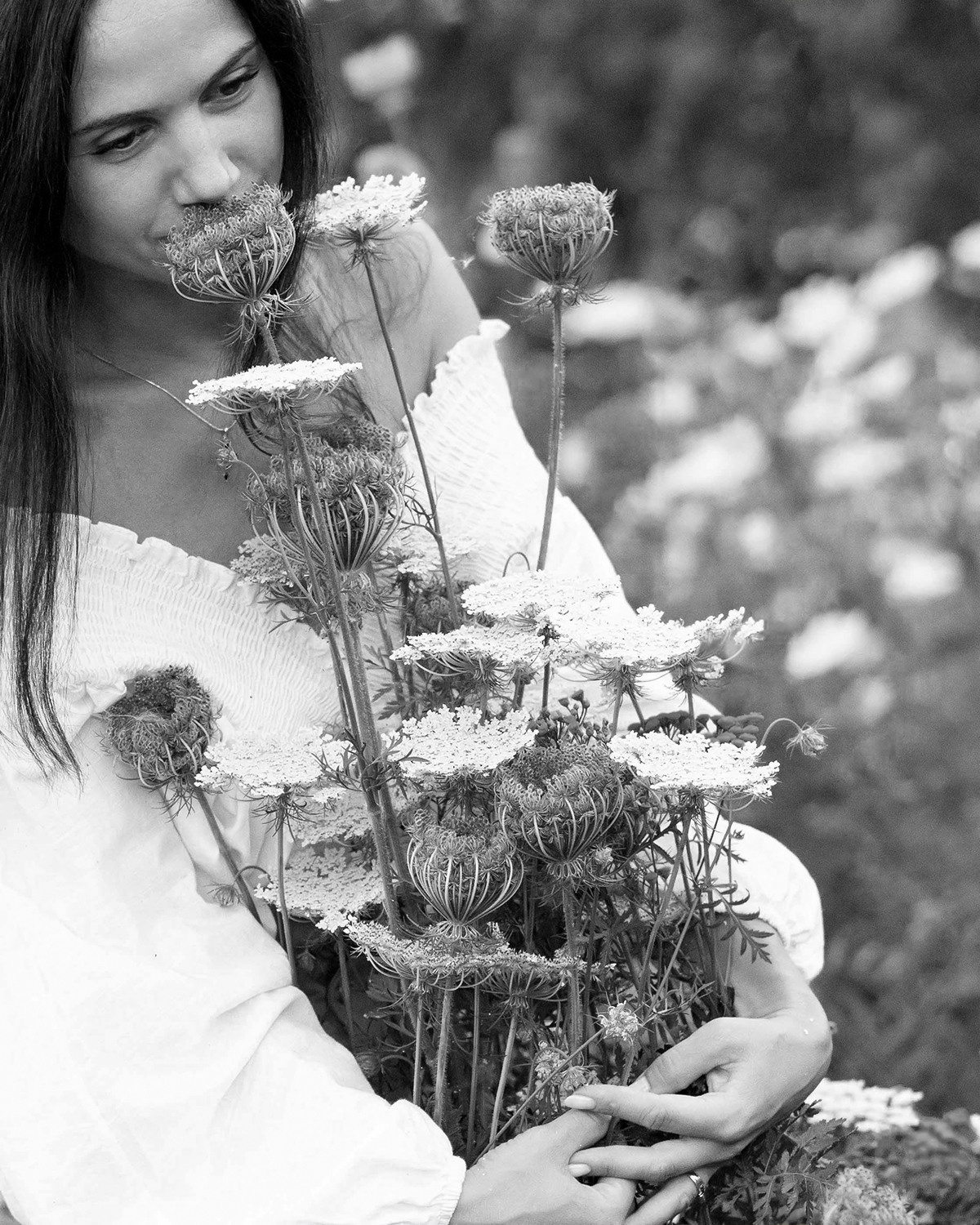 Фото с полевыми цветами. Портретный фотограф Екатерина Лысенко, Москва