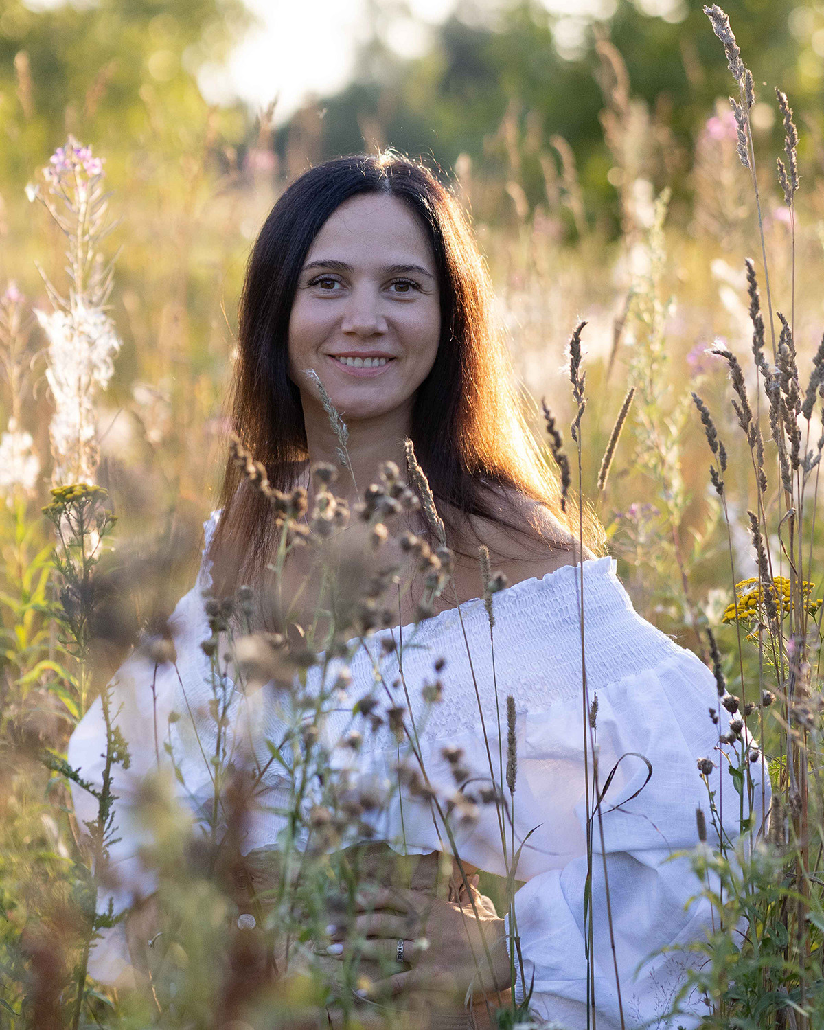 Фото с полевыми цветами. Портретный фотограф Екатерина Лысенко, Москва