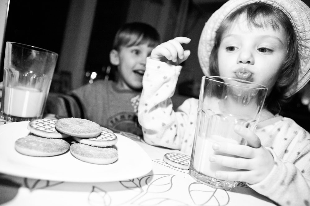 Серии: «Молоко». Мультижанровый фотограф Дарья Strebog