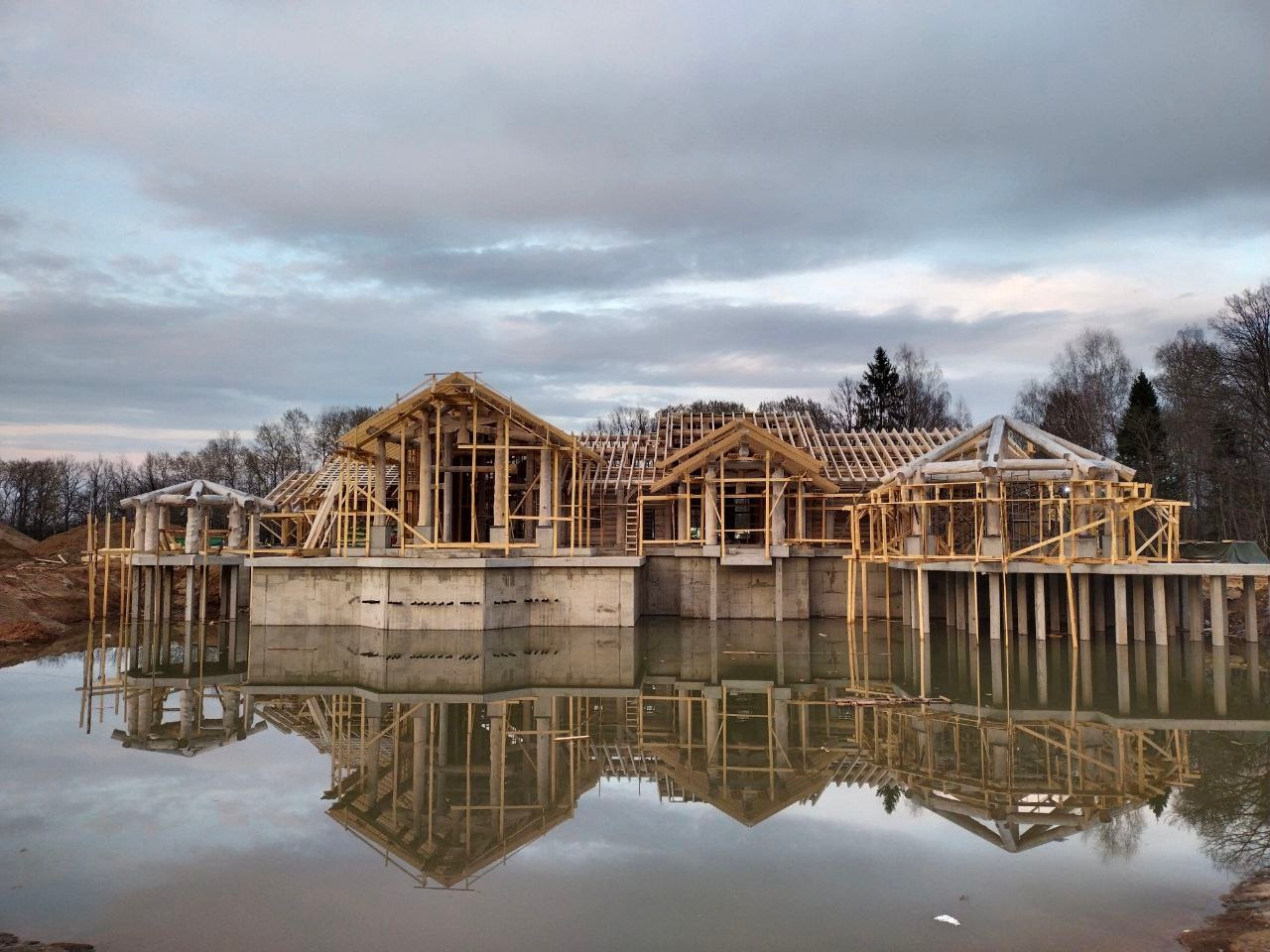 СТРОИТЕЛЬСТВО. Строительство, отделка и реставрация деревянных домов в Москве и М.О