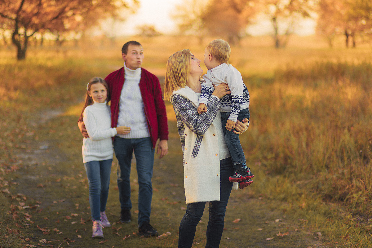 Витя и Оля. Осеннее настроение. Семейный, детский, свадебный фотограф по всей РБ Валера Михневич