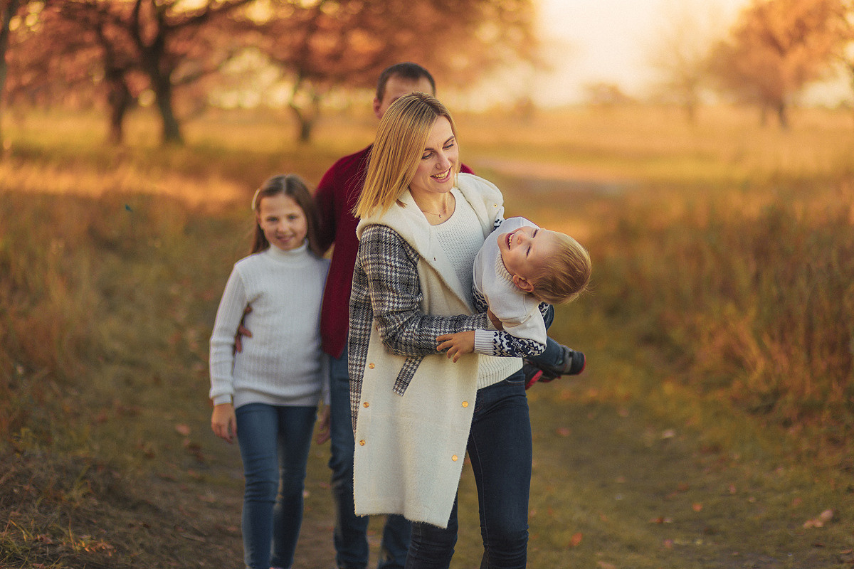 Витя и Оля. Осеннее настроение. Семейный, детский, свадебный фотограф по всей РБ Валера Михневич