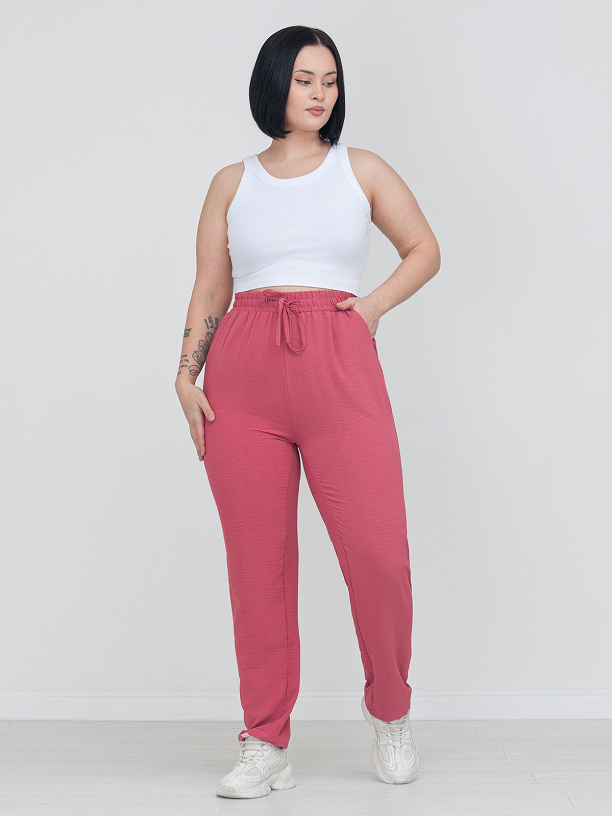 Фотосъемка брюк, для Валдберриз. Сборные фотосъёмки в Москве. фотосессии одежды.фотограф