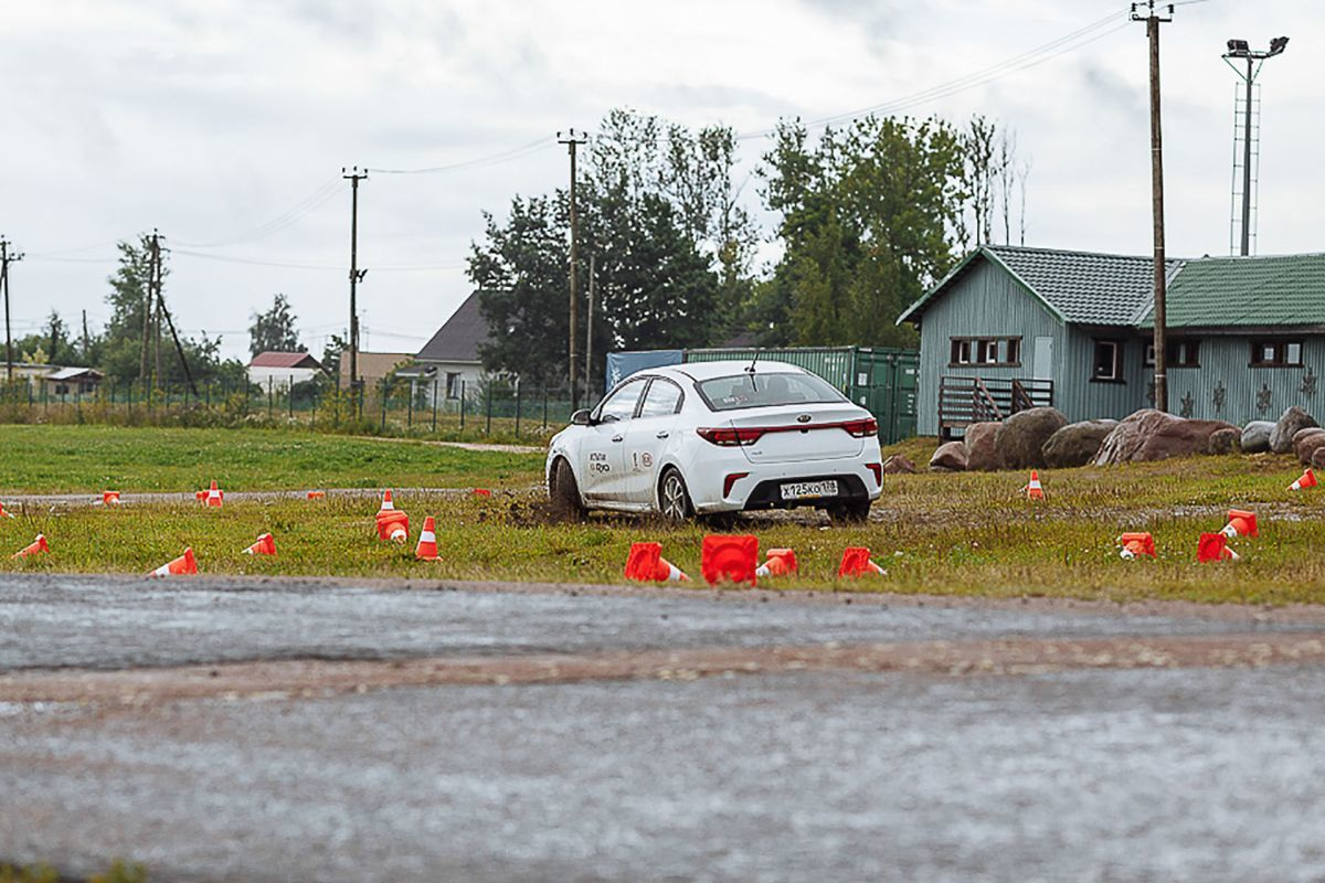Репортажная съемка презентации нового «Kia Rio». Свадебный фотограф СПБ Михаил Песиков