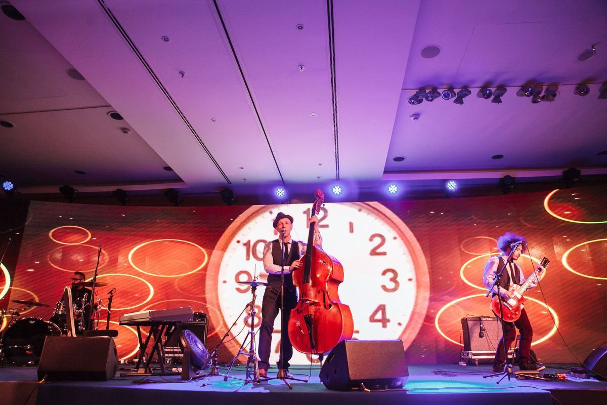 Репортажная съемка мероприятия в честь дня рождения Crown Plaza Hotel. Свадебный фотограф СПБ Михаил Песиков