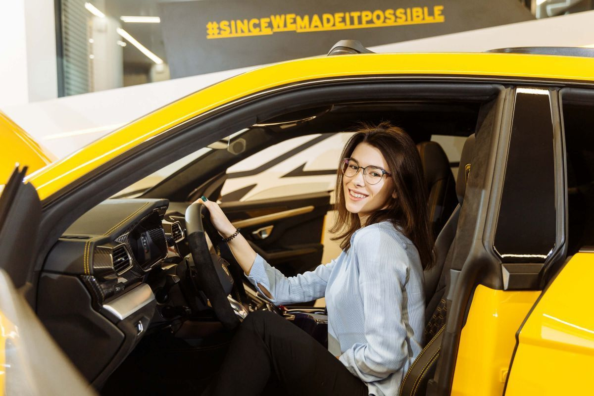 Репортажная съемка презентации Lamborghini Urus. Свадебный фотограф СПБ Михаил Песиков