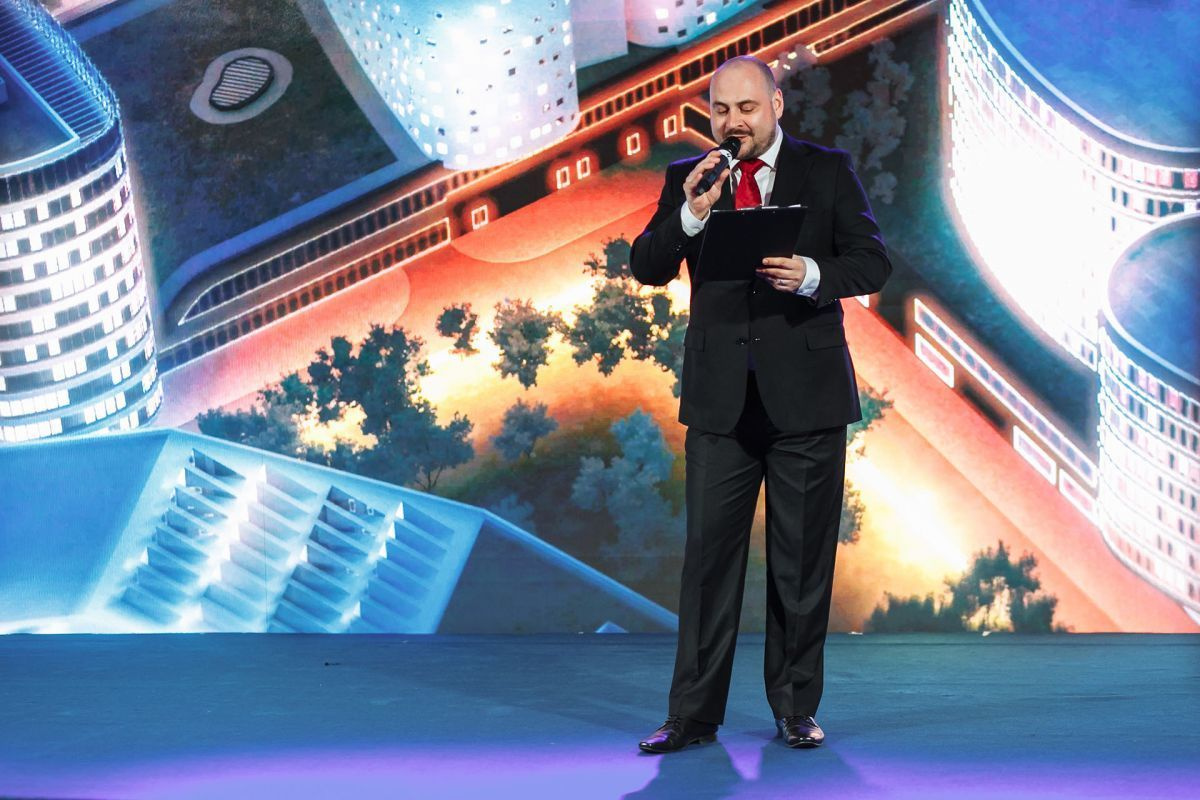 Репортажная съемка мероприятия в честь дня рождения Crown Plaza Hotel. Свадебный фотограф СПБ Михаил Песиков