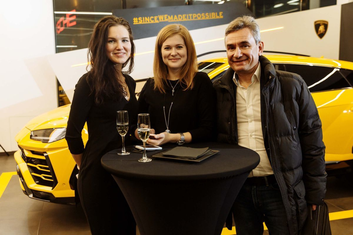 Репортажная съемка презентации Lamborghini Urus. Свадебный фотограф СПБ Михаил Песиков