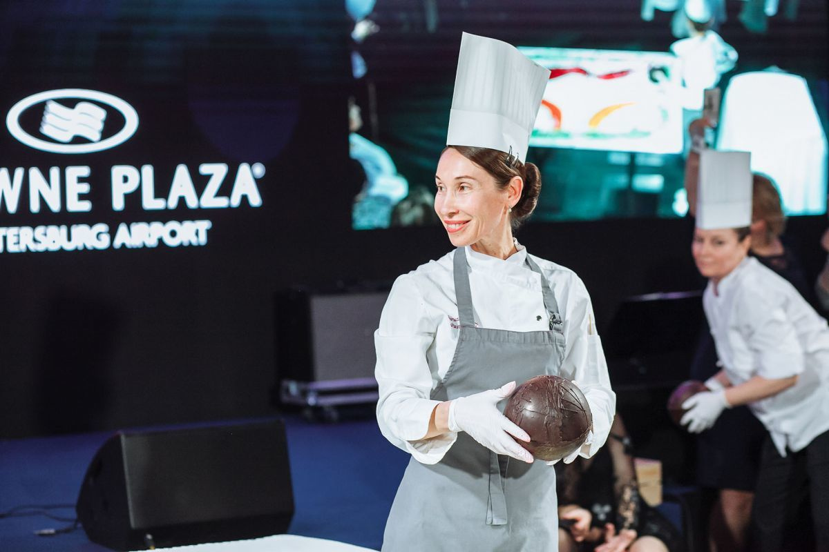 Репортажная съемка мероприятия в честь дня рождения Crown Plaza Hotel. Свадебный фотограф СПБ Михаил Песиков