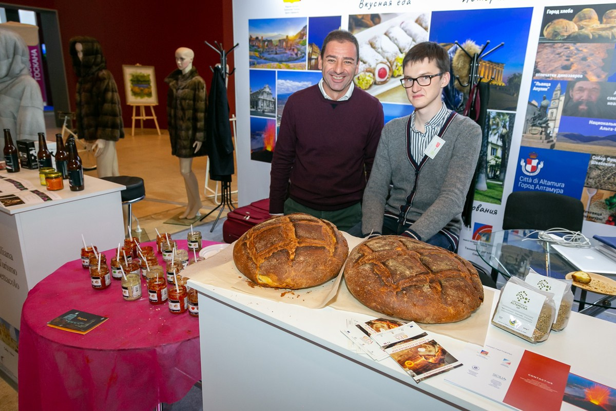Международная выставка «Здравствуй, Италия!», Москва, Манеж, декабрь 2018 г. Портретные фотографы в Москве — Анна и Алексей Бородины