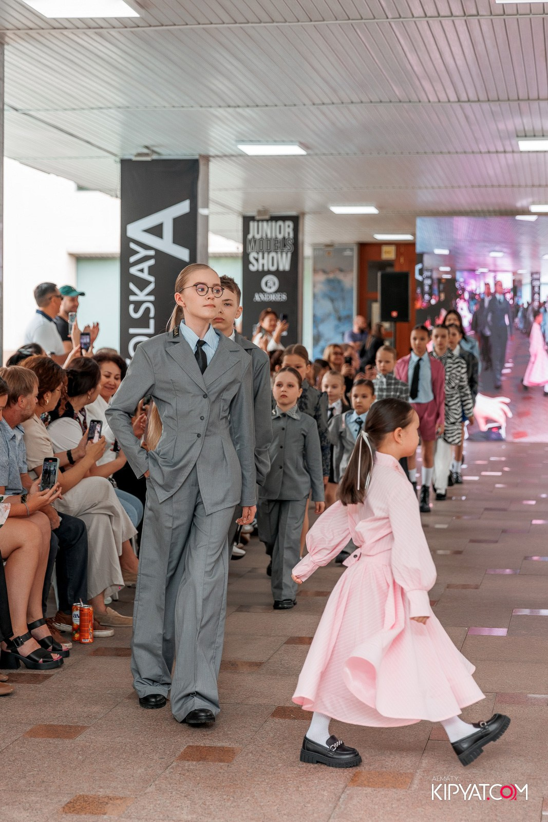 JUNIOR FASHION SHOW. КИПЯТКОМ АЛМАТЫ!